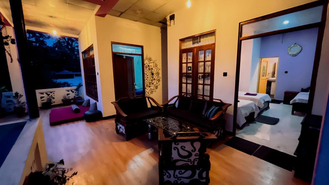 Adhi'S Place Ела Екстериор снимка