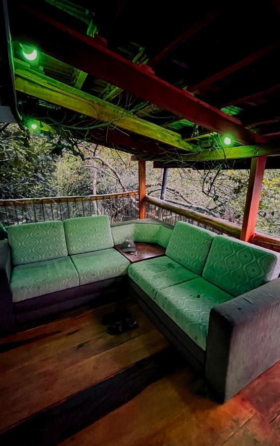 Adhi'S Place Ела Екстериор снимка