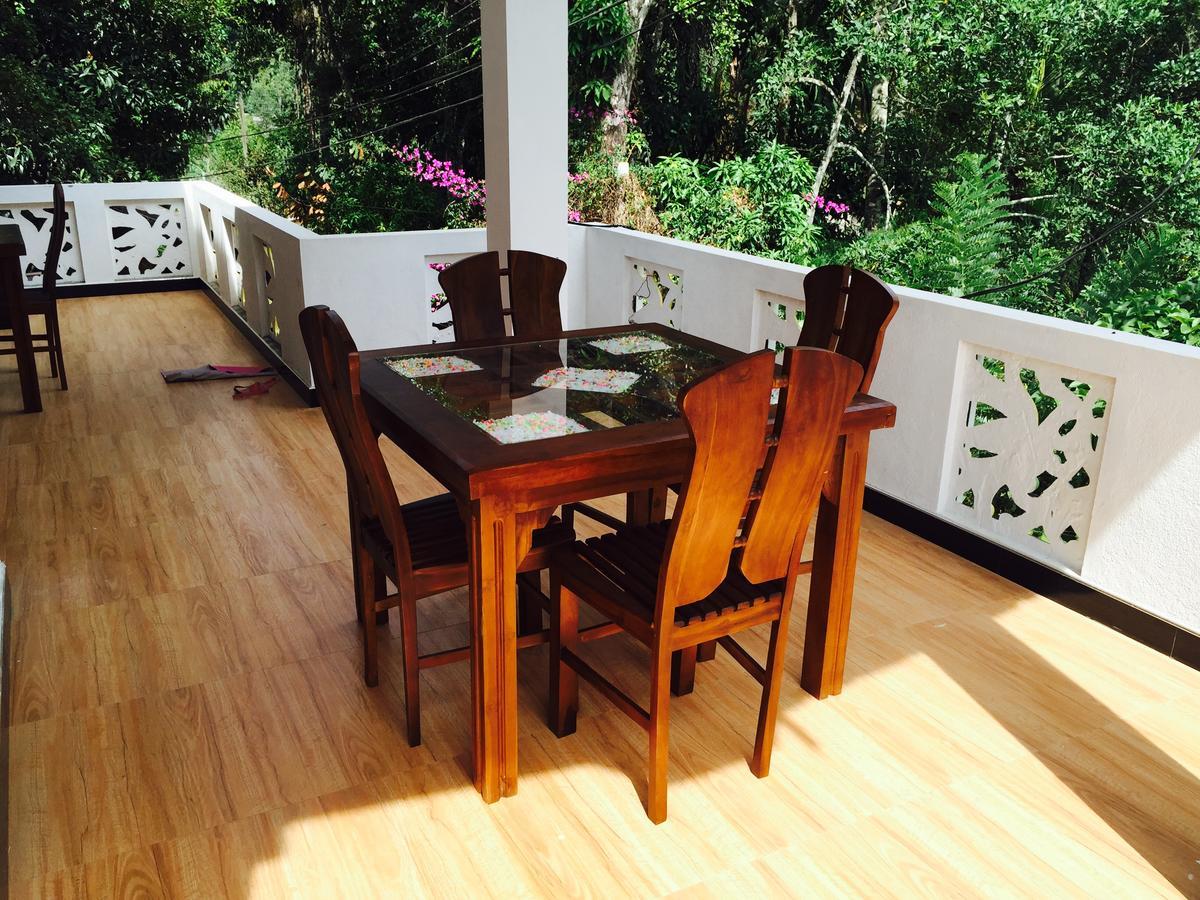 Adhi'S Place Ела Екстериор снимка